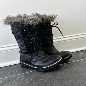 Sorel Women's Black Winter Boots